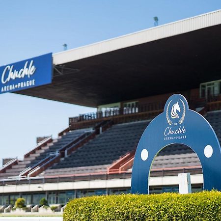 B&B Chuchle Arena Praha المظهر الخارجي الصورة